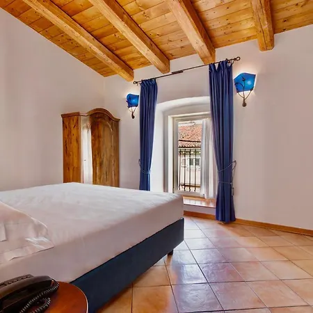 San Giusto Aparthotel 4*