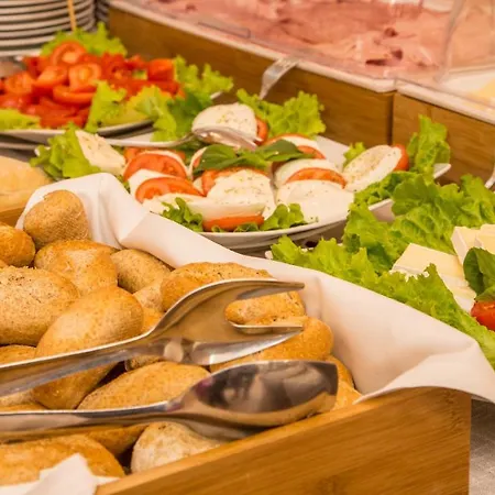 San Giusto Apart Otel