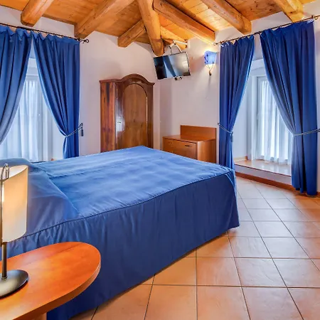 San Giusto Apart Otel